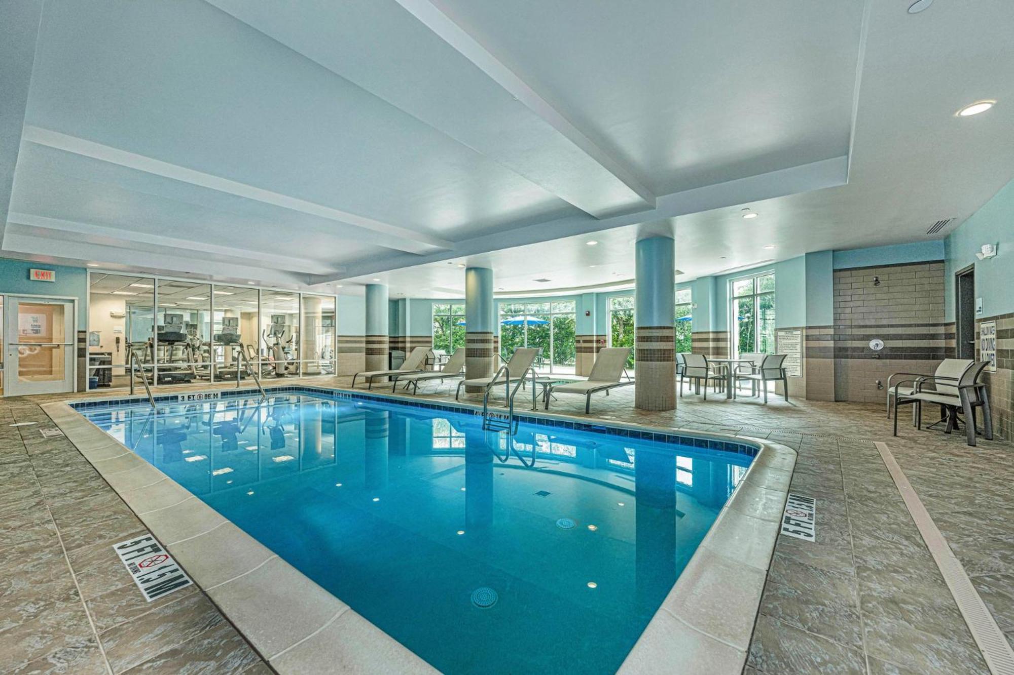 Holiday Inn Express & Suites Charleston Arpt-Conv Ctr Area By Ihg North Charleston Eksteriør billede