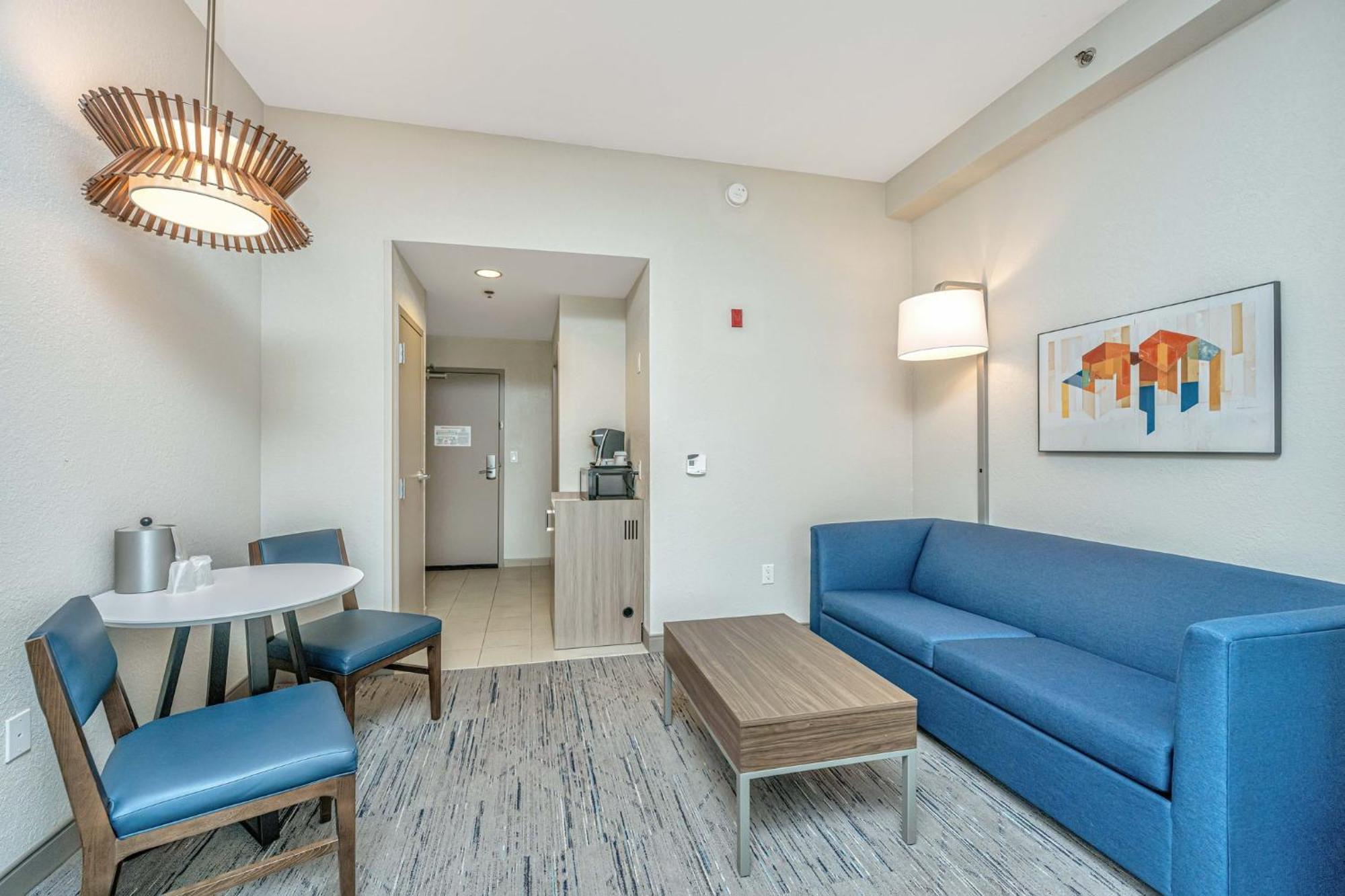 Holiday Inn Express & Suites Charleston Arpt-Conv Ctr Area By Ihg North Charleston Eksteriør billede