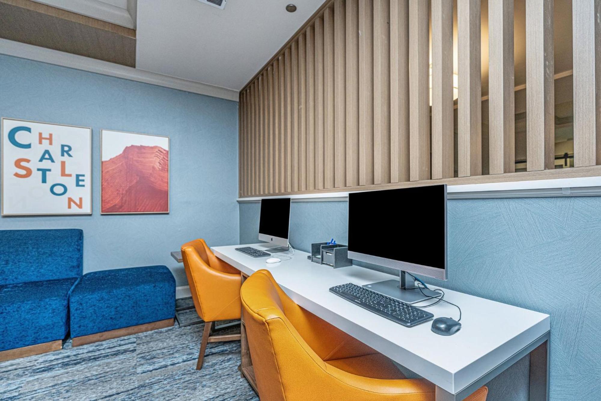 Holiday Inn Express & Suites Charleston Arpt-Conv Ctr Area By Ihg North Charleston Eksteriør billede