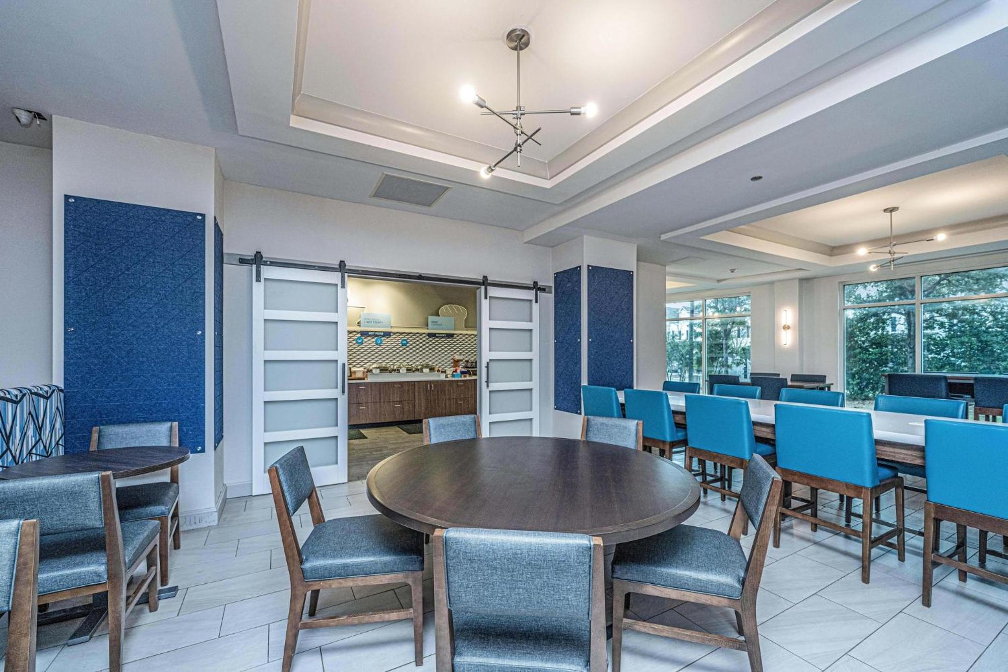 Holiday Inn Express & Suites Charleston Arpt-Conv Ctr Area By Ihg North Charleston Eksteriør billede