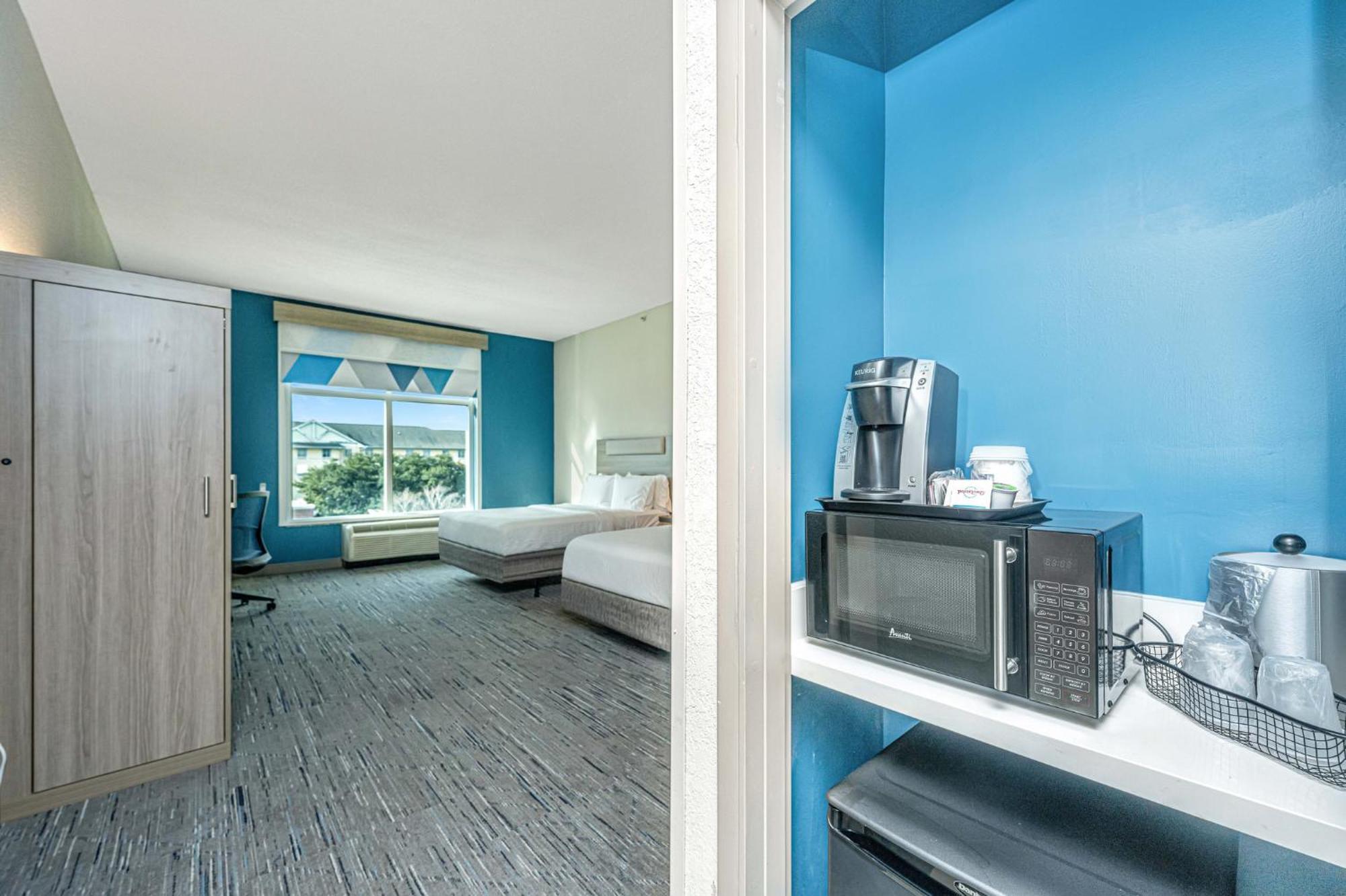 Holiday Inn Express & Suites Charleston Arpt-Conv Ctr Area By Ihg North Charleston Eksteriør billede