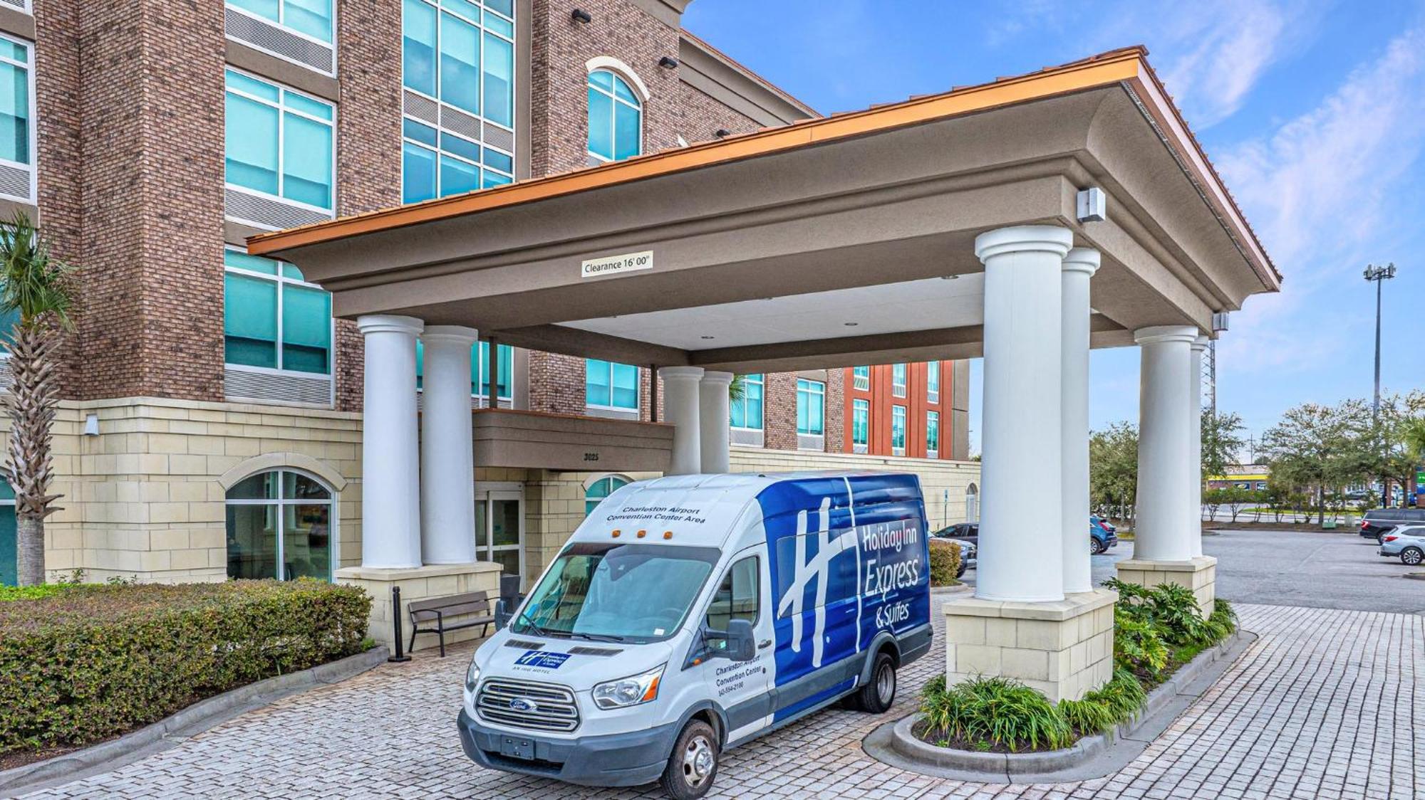 Holiday Inn Express & Suites Charleston Arpt-Conv Ctr Area By Ihg North Charleston Eksteriør billede