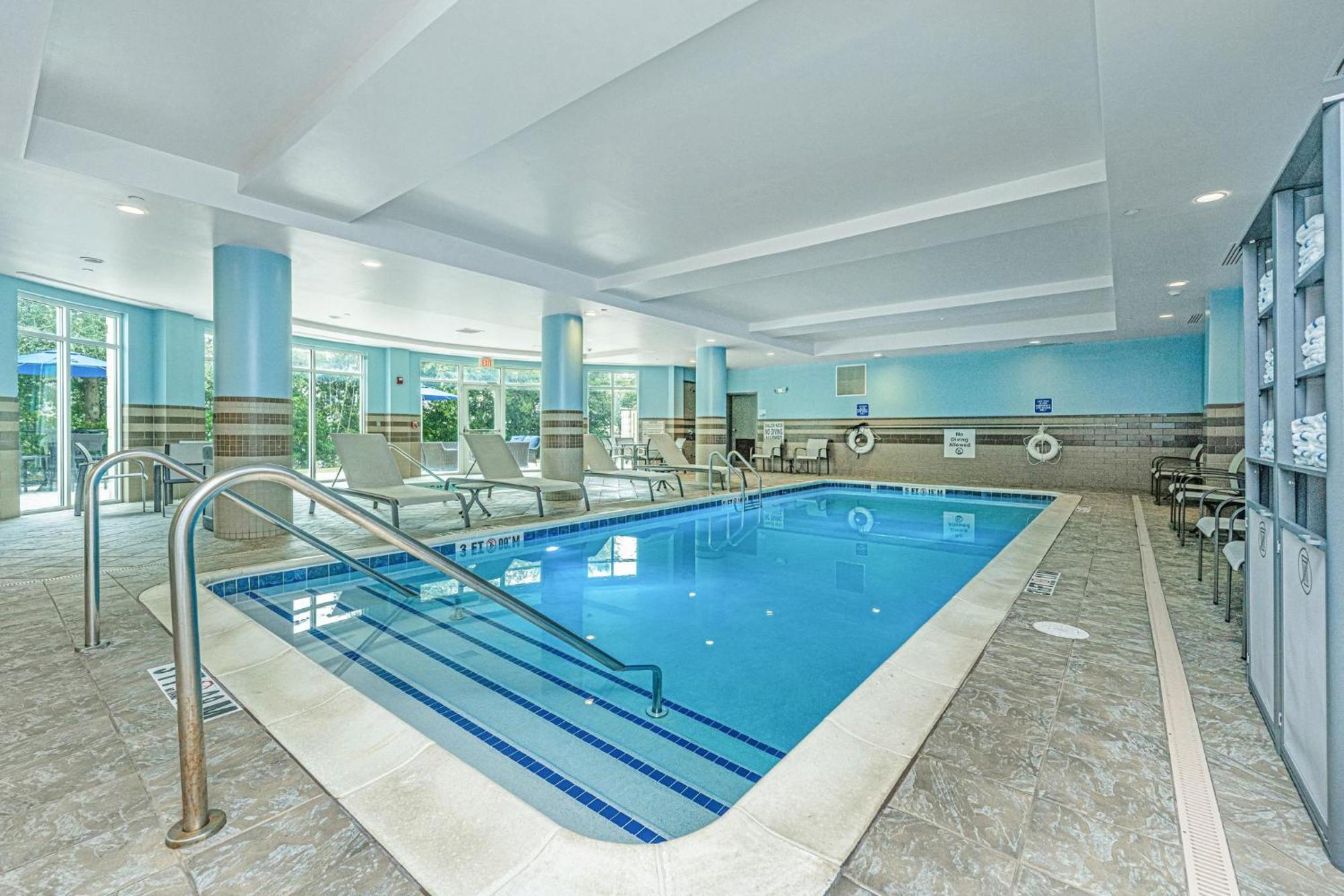 Holiday Inn Express & Suites Charleston Arpt-Conv Ctr Area By Ihg North Charleston Eksteriør billede