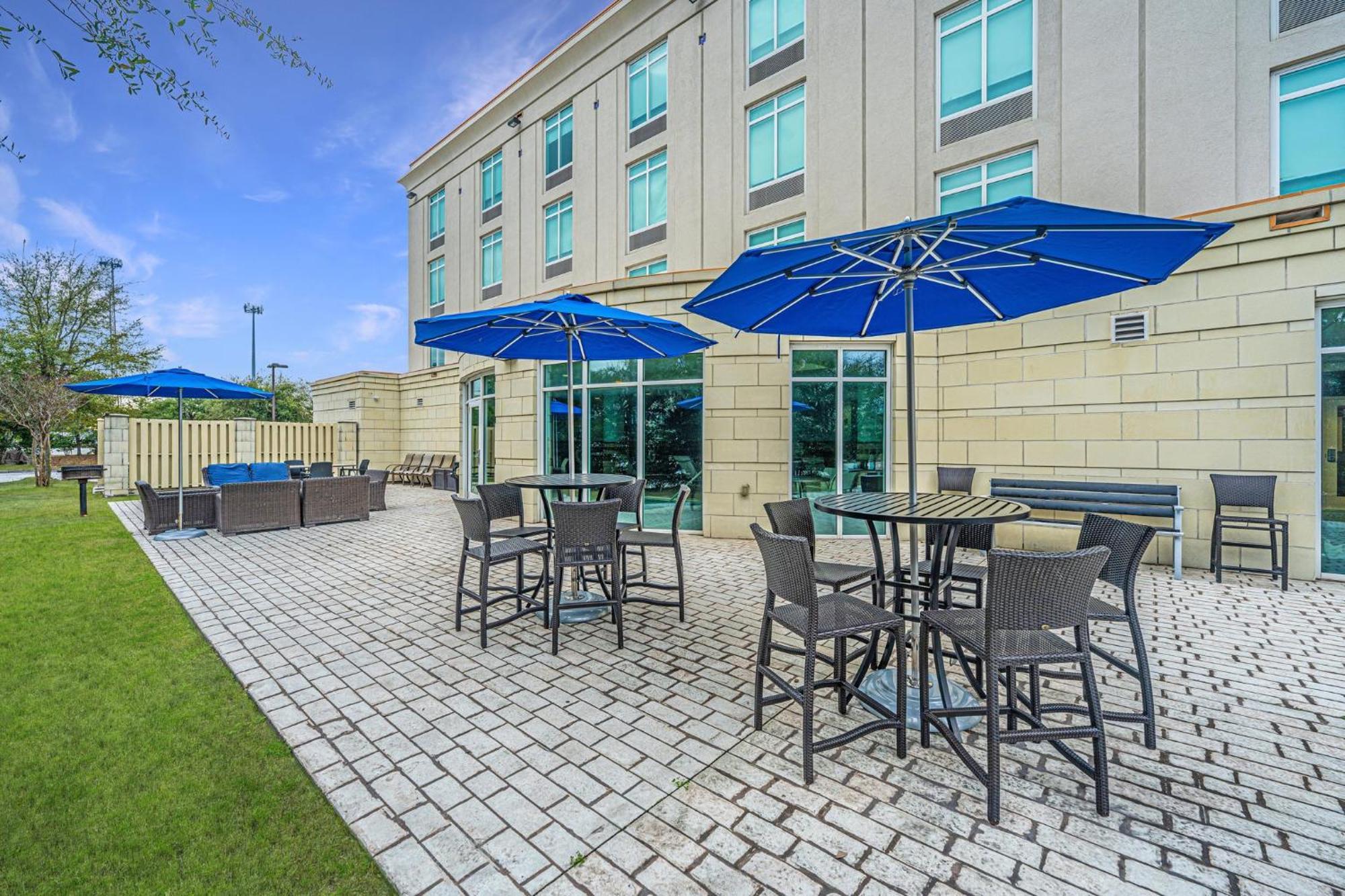 Holiday Inn Express & Suites Charleston Arpt-Conv Ctr Area By Ihg North Charleston Eksteriør billede