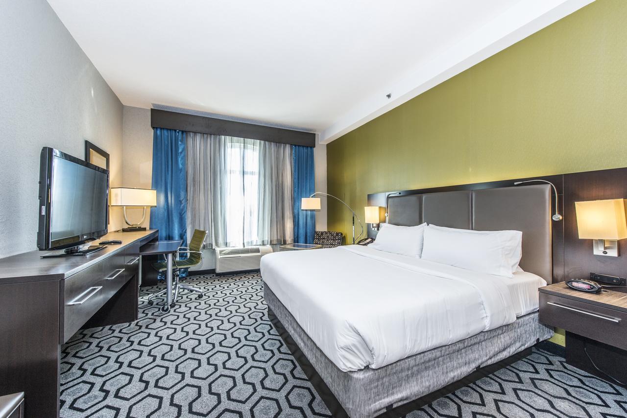 Holiday Inn Express & Suites Charleston Arpt-Conv Ctr Area By Ihg North Charleston Eksteriør billede