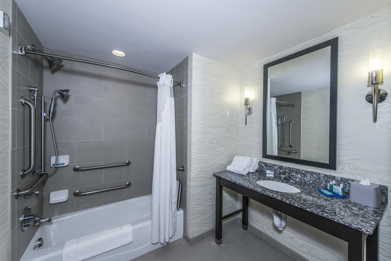 Holiday Inn Express & Suites Charleston Arpt-Conv Ctr Area By Ihg North Charleston Eksteriør billede
