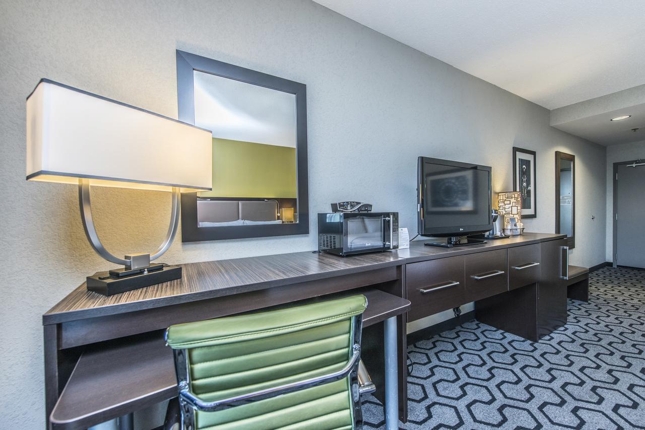 Holiday Inn Express & Suites Charleston Arpt-Conv Ctr Area By Ihg North Charleston Eksteriør billede